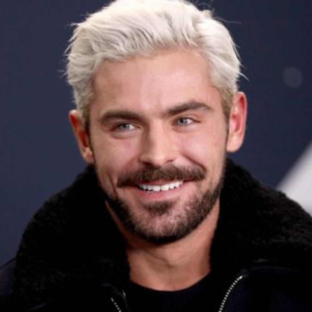 ¡OMG! Zac Efron muestra su fuerza y levanta suspiros en Instagram