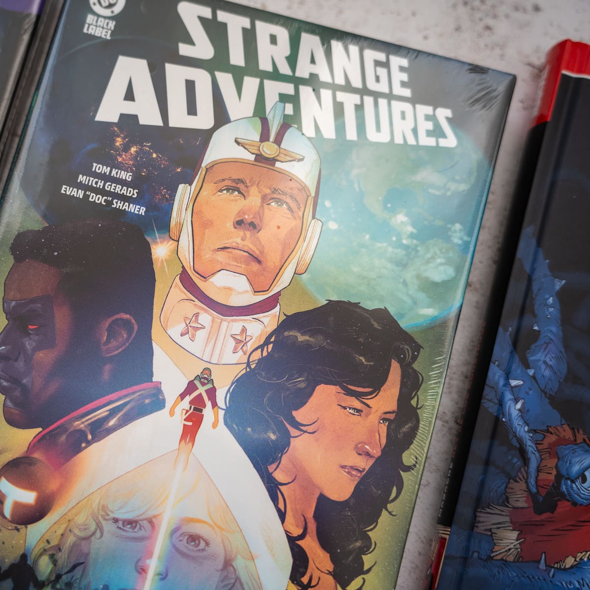 Strange Adventures es uno de los cómics más especiales que ha dado el multiverso de DC