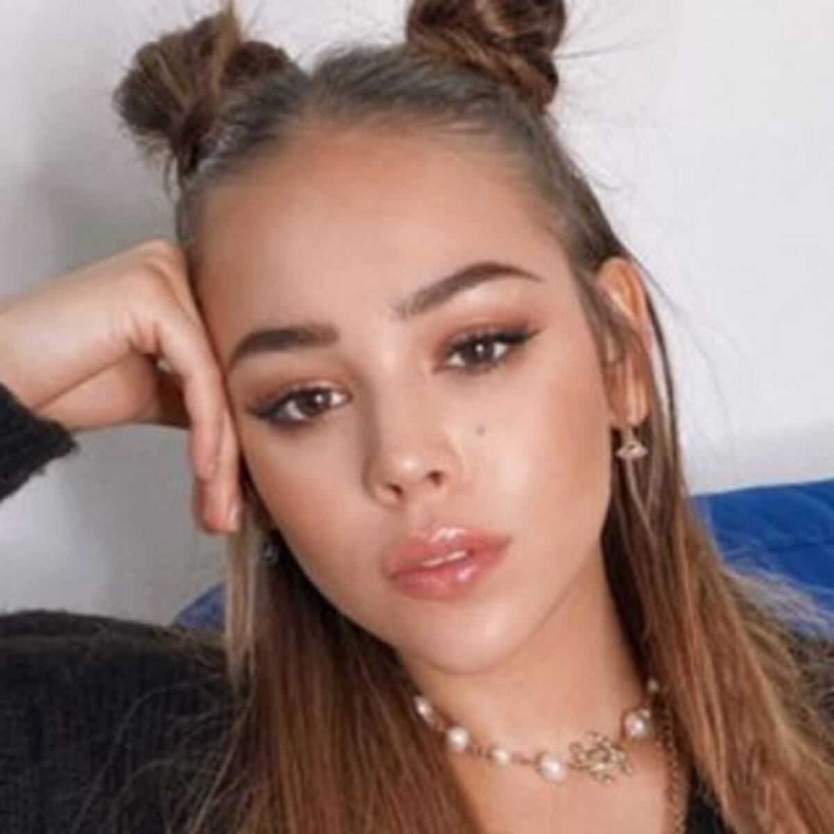 ¿Por qué Danna Paola escribió su nuevo single "Sola"?