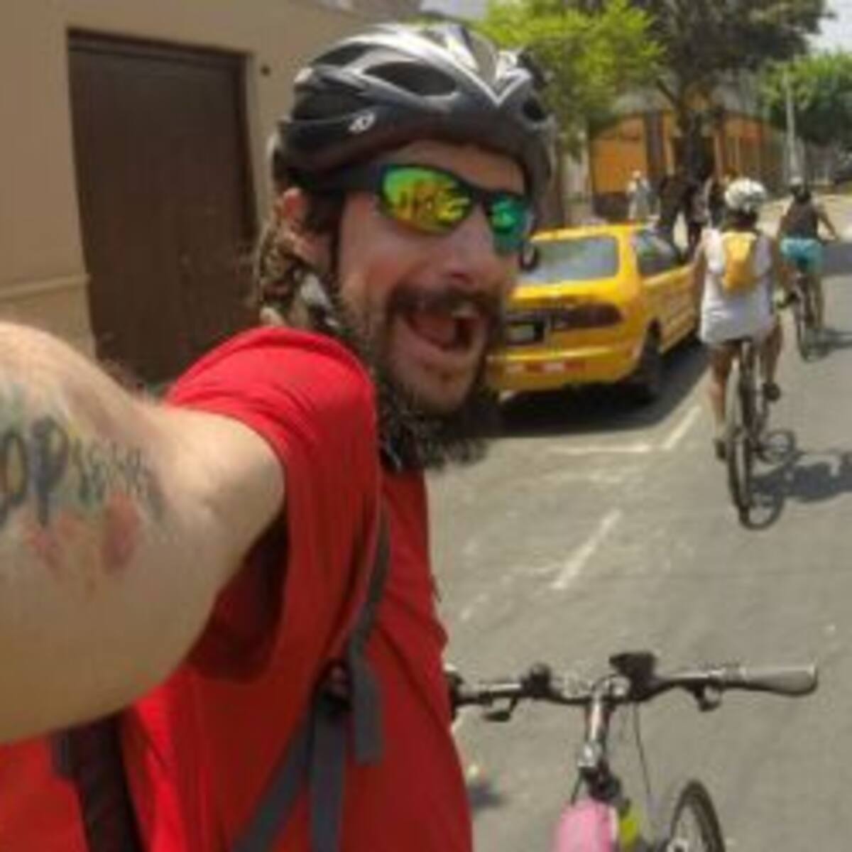 Juan Dual: el hombre que recorre el mundo conscientizando sobre el cáncer