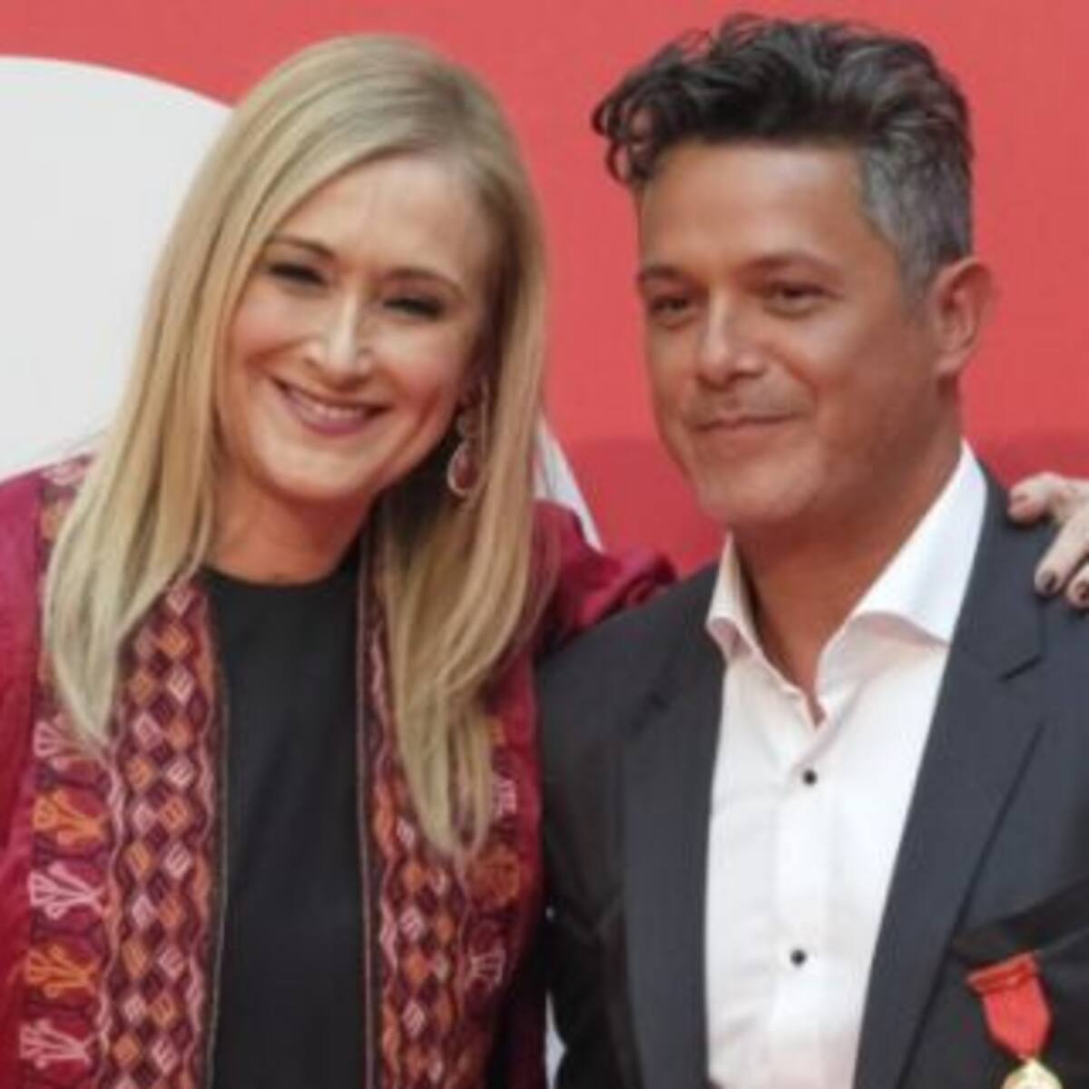 El nuevo bronceado de Alejandro Sanz trajo muchos memes