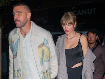 La nueva pareja de Taylor Swift, Travis Kelce, consigue su primer Nº1 musical en Estados Unidos junto a su hermano con un villancico