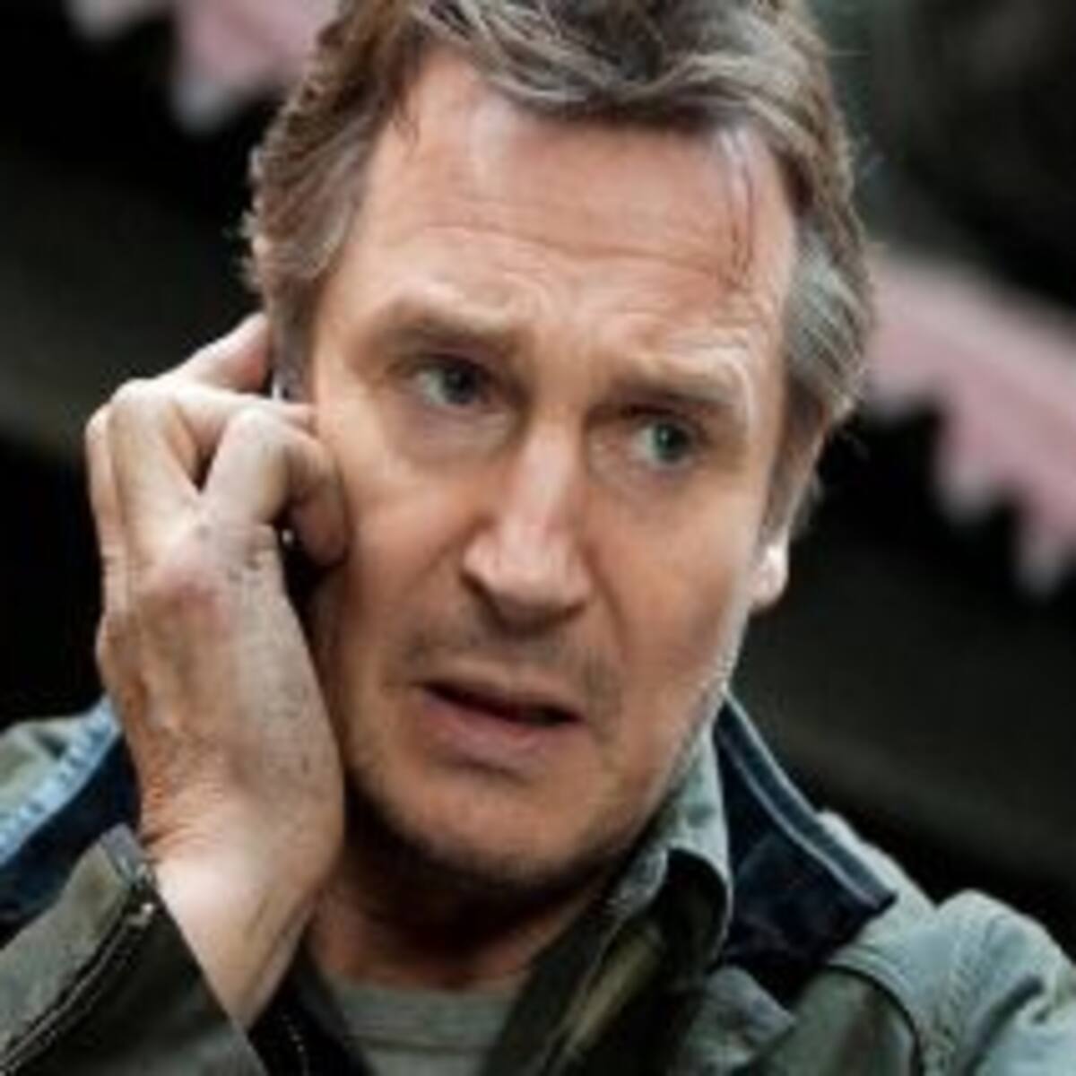 Liam Neeson y Chris Hemsworth se convertirán en "Hombres de Negro"