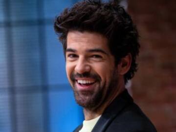 Miguel Ángel Muñoz, irreconocible como Eduardo Manostijeras