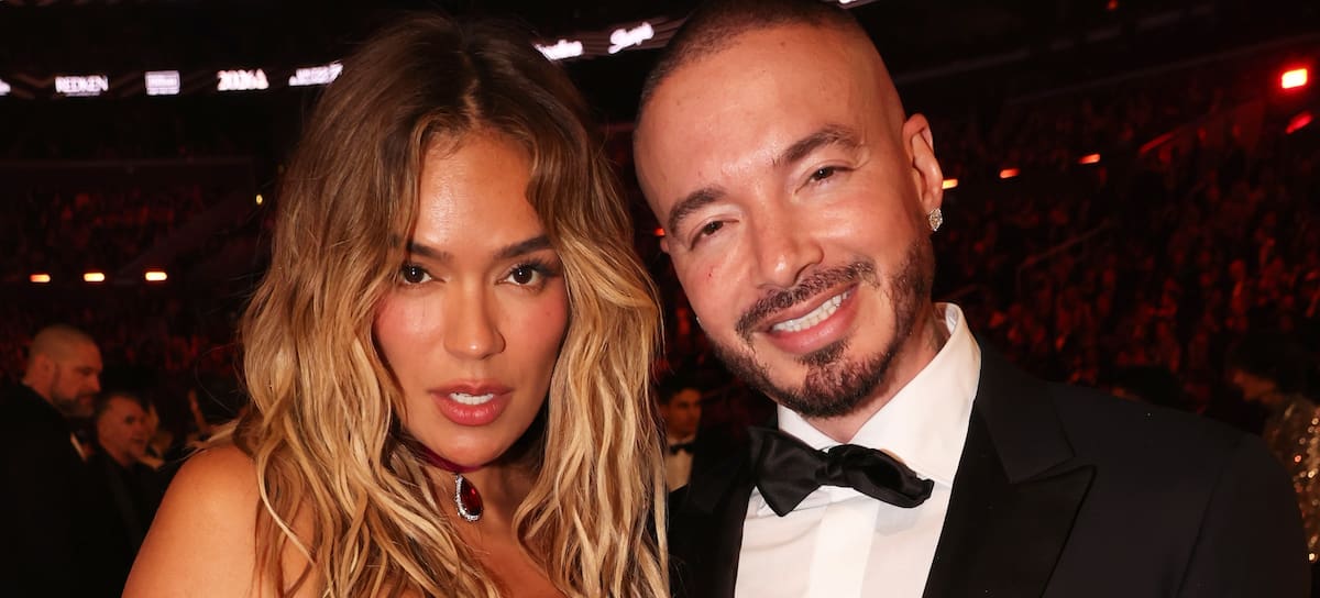 Karol G y J Balvin en los Grammy 2026