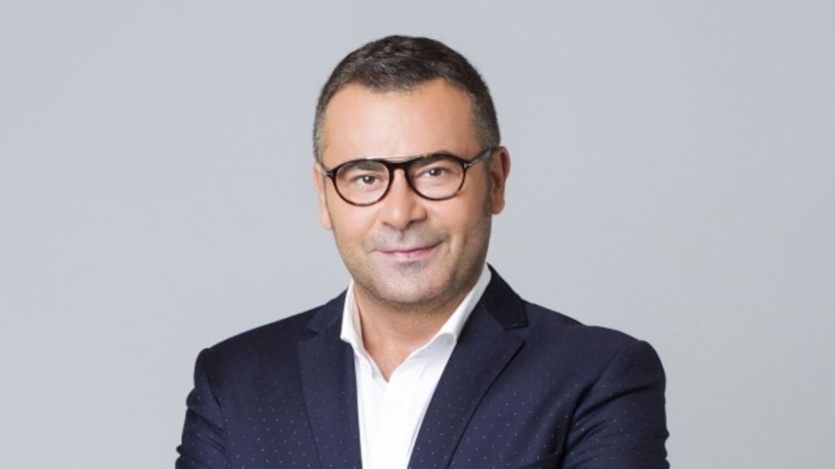 Jorge Javier Vázquez celebra el regreso de Supervivientes con un desnudo integral