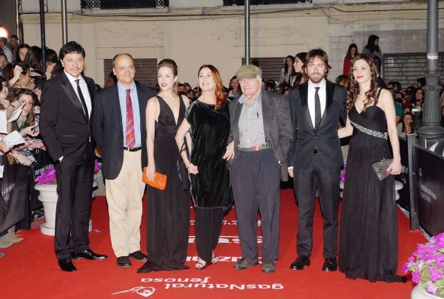 Silvia Abascal y Verónica Forqué comparten alfombra en el Festival de Málaga 2011