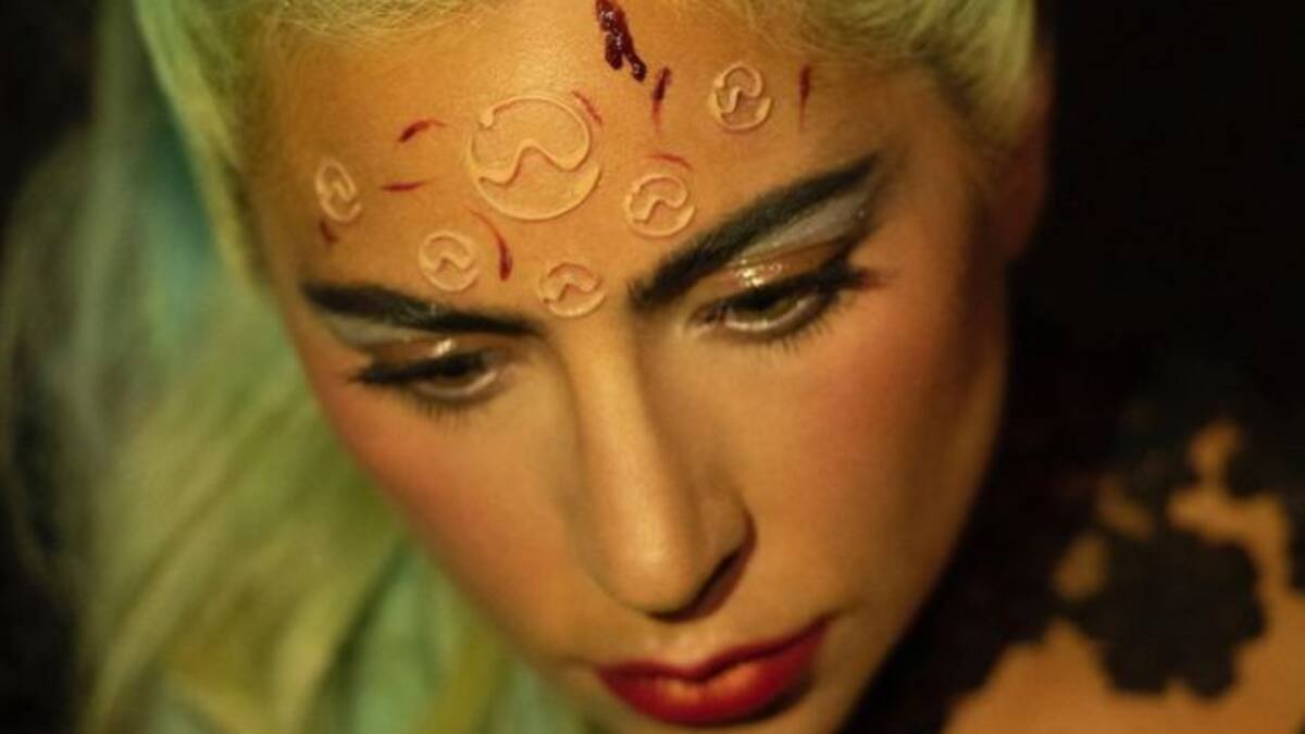 Lady Gaga estrena “9-1-1”, una impactante historia de su salud mental