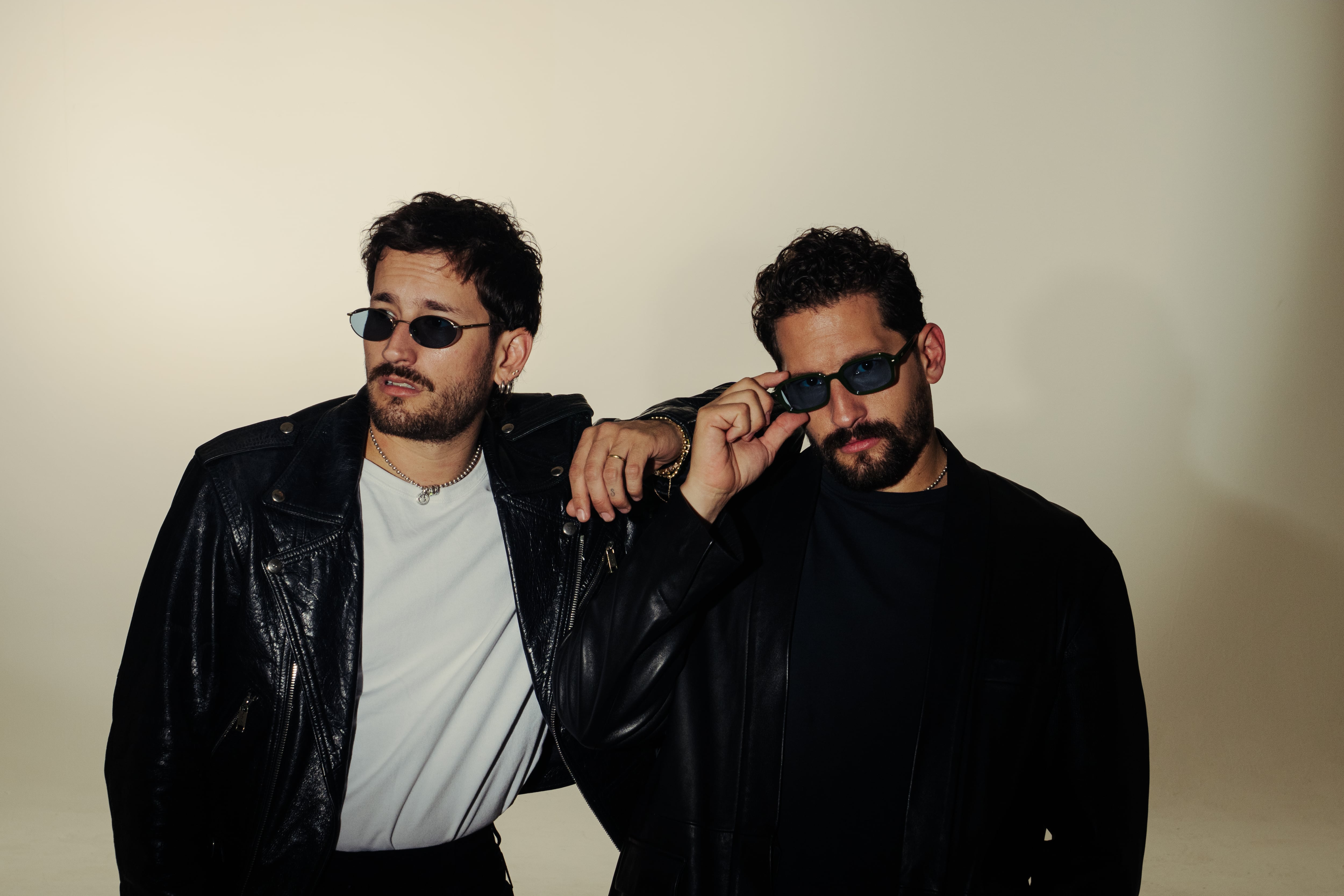 Los hermanos venezolanos Mau y Ricky