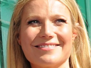 VA A SER QUE GWYNETH PALTROW NO VA A PONERSE LA ROPA DE SU NUEVA FIRMA