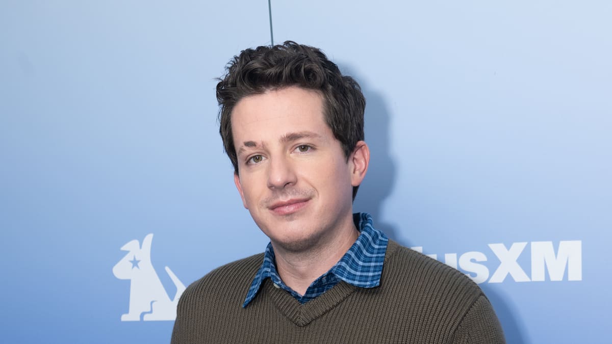 Charlie Puth comparte las primeras imágenes de su bebé recién nacido y lo más aplaudido es el nombre que le han puesto
