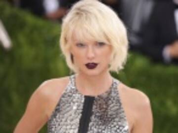 Taylor Swift es una ‘stalker’ profesional de sus fans