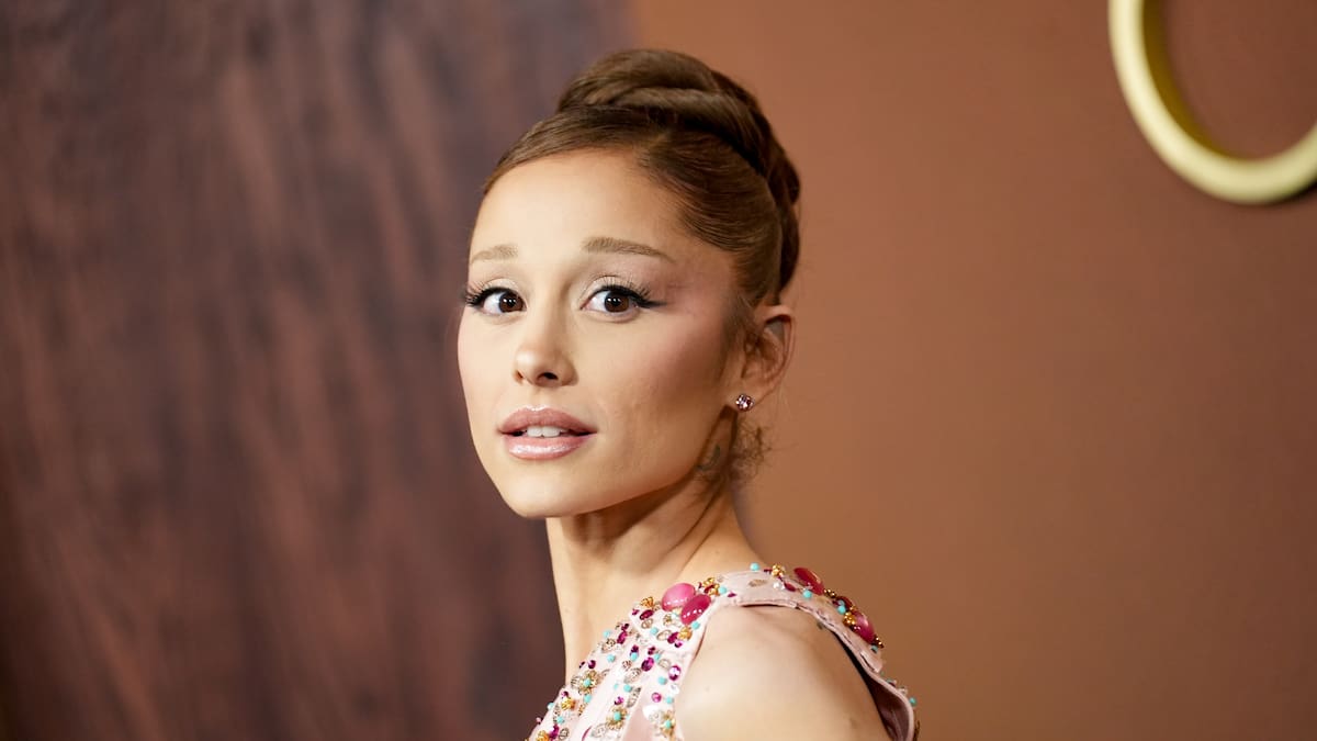 Ariana Grande conecta con "una especie de rabia sin filtros" para componer 'Petal': "Es algo experimental para mí"