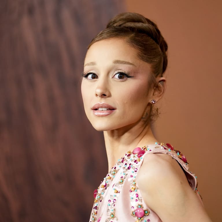 Ariana Grande Anuncia Un Descanso Indefinido Tras La Gira Eternal ariana-grande-anuncia-un-descanso-indefinido-tras-la-gira-eternal