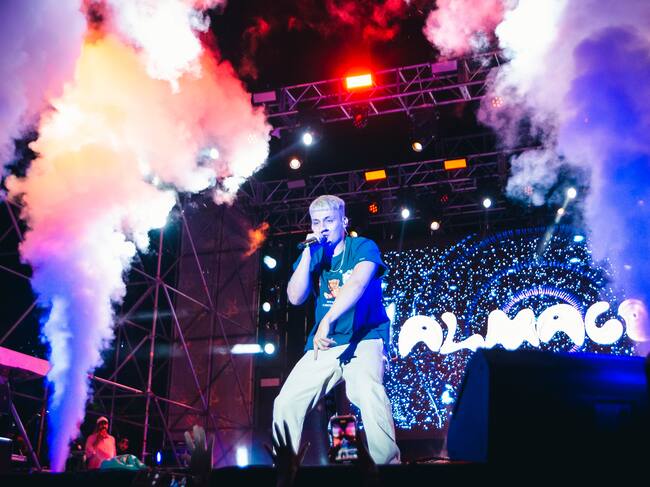 Los 'Brillos platino' de Almácor resplandecieron como nunca sobre la orilla del Mar Menor.