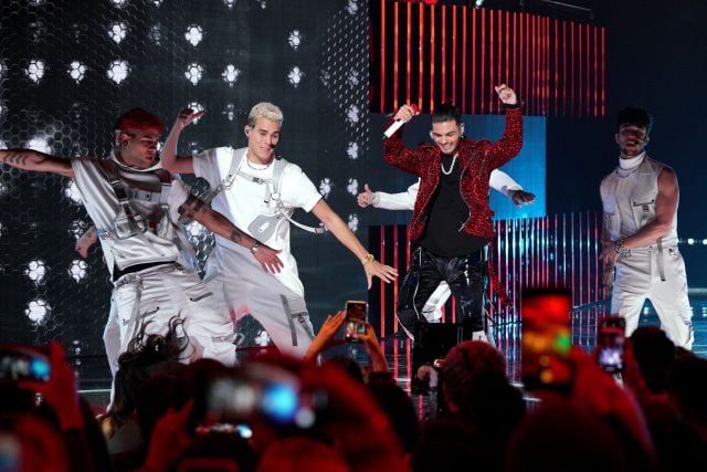 Abraham Mateo y CNCO en los Latin AMAs.