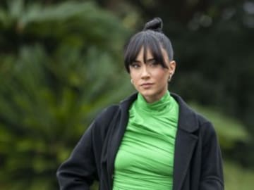 Aitana conquista a Influencers y actrices con su conjunto semitransparente de Off-White