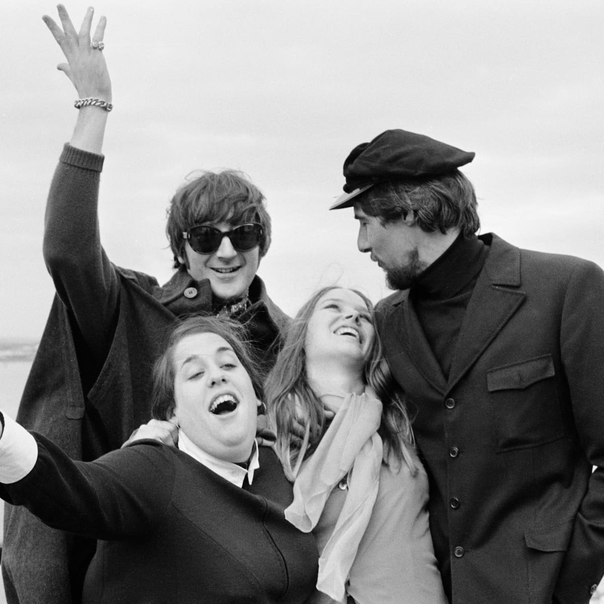 De The Mamas & the Papas a Rauw Alejando: un viaje por 60 años de números uno en LOS40