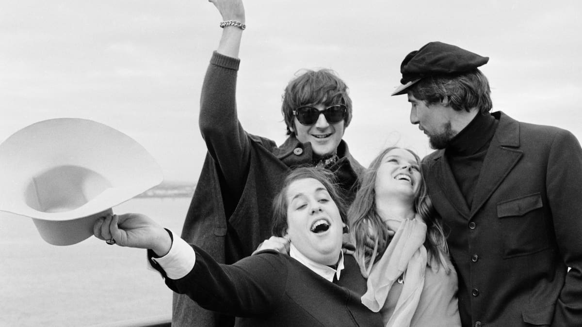 De The Mamas & the Papas a Rauw Alejando: un viaje por 60 años de números uno en LOS40