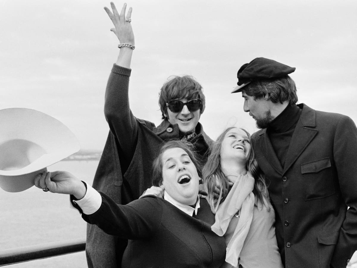De The Mamas & the Papas a Rauw Alejando: un viaje por 60 años de números uno en LOS40