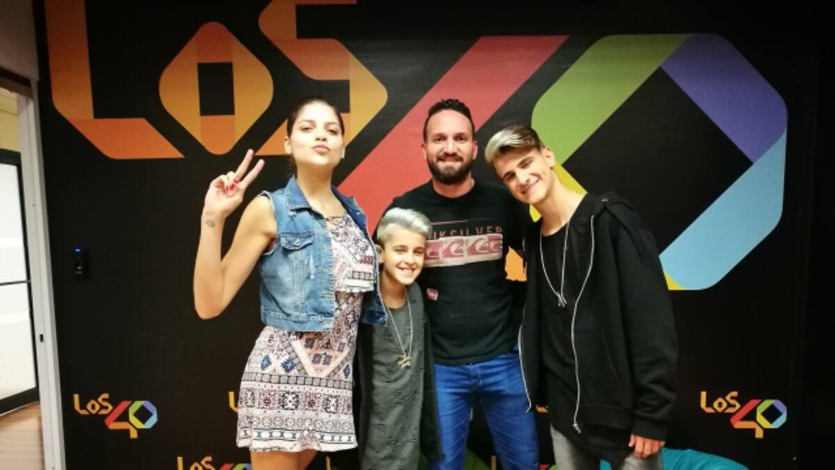 Adexe y Nau en LOS40