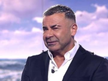 Críticas a Jorge Javier Vázquez por su estilismo y sus comentarios a Ginés en ‘Supervivientes 2023’