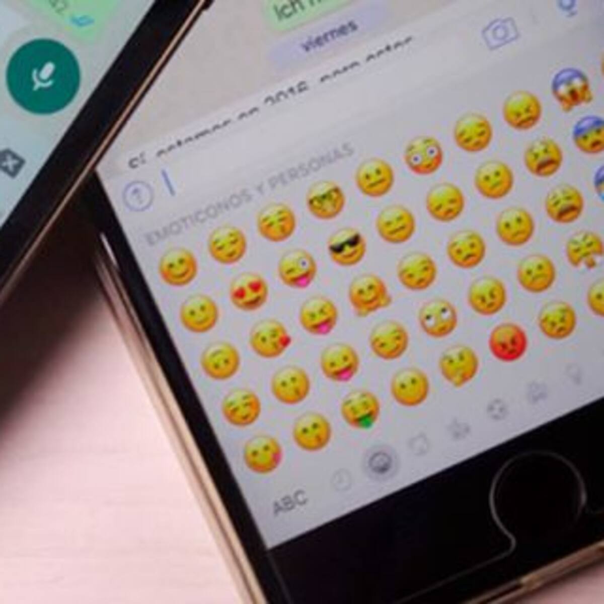 ¡Un buscador de Emojis llega a WhatsApp!