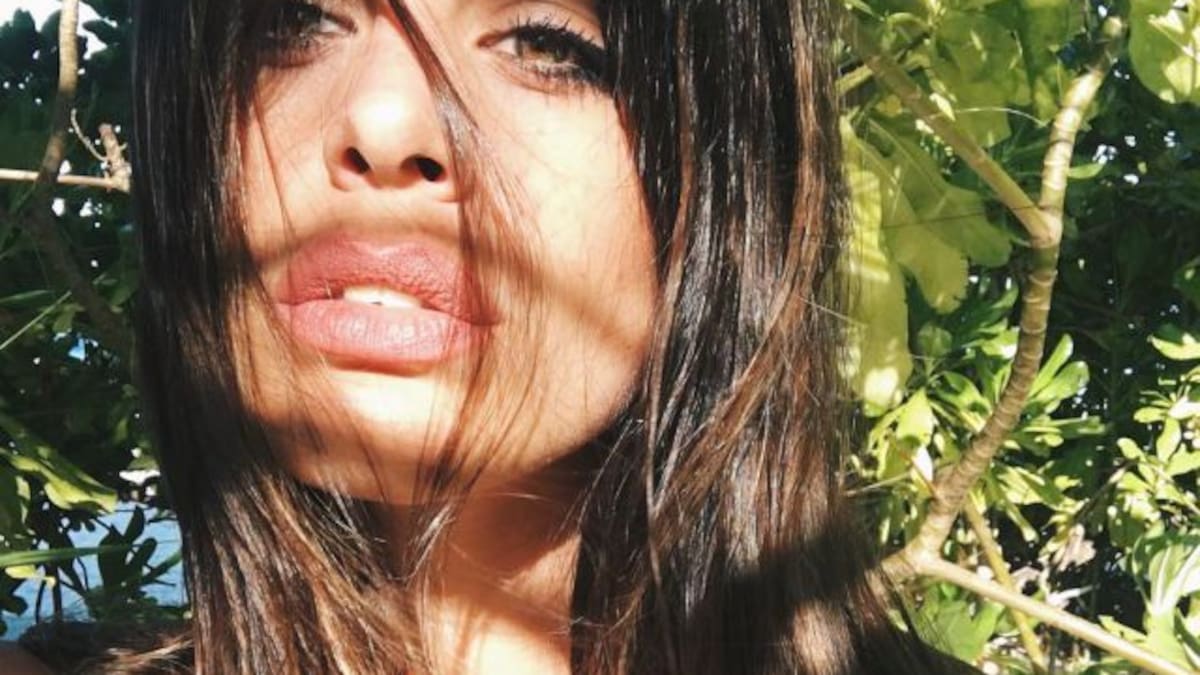 Dulceida corre por la calle completamente desnuda (y nos lo enseña)