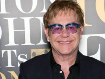 Elton John recibió una triste noticia por parte del principe Enrique y Meghan