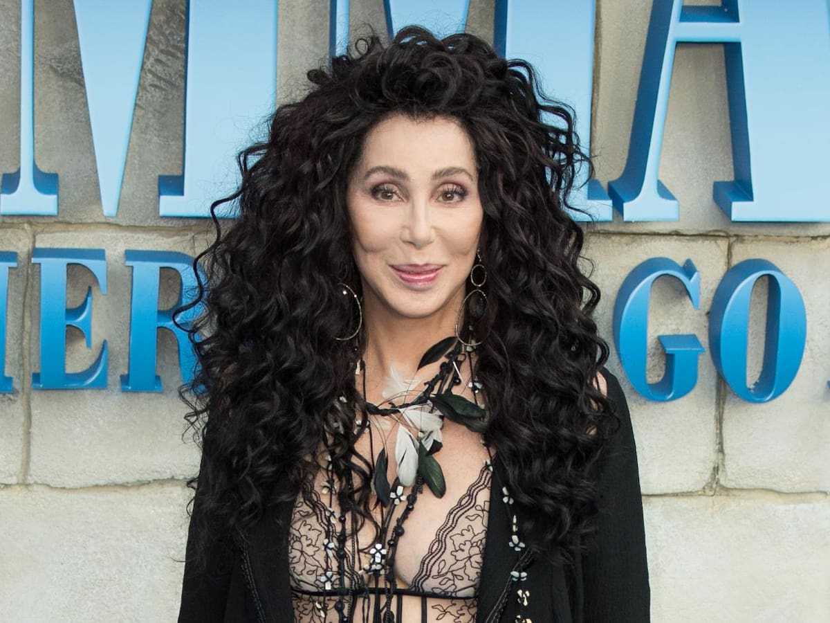 Amanda Seyfried desvela la gran incógnita de Mamma Mía 3: Cher repetirá papel