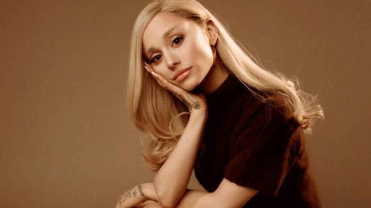 Ariana Grande lanza versiones a capela de sus éxitos y sorprende a sus fans