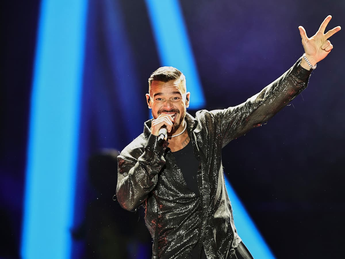 Ricky Martin le da una nueva vida a 'Vuelve' junto a Tini y Los Ángeles Azules... ¡y suena a cumbia total!