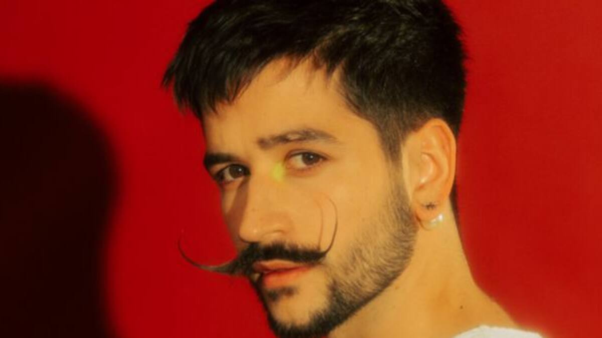 CAMILO LANZA EDICIÓN DELUXE DE SU DISCO "DE ADENTRO PA' AFUERA"