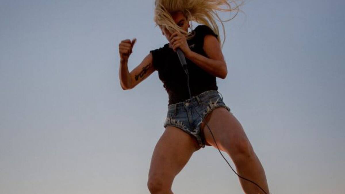 Perfect illusion ¿Lo nuevo de Lady Gaga dedicado a su ex?