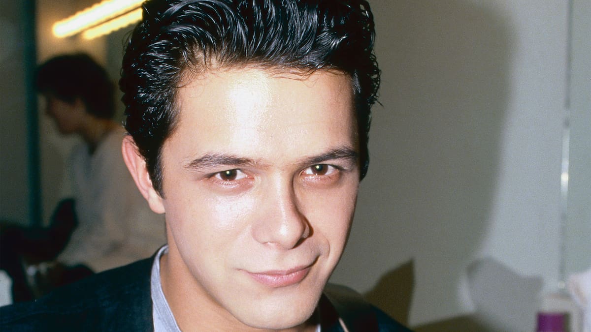 35 años de 'Viviendo deprisa' de Alejandro Sanz: De una maqueta rechazada a un disco superventas