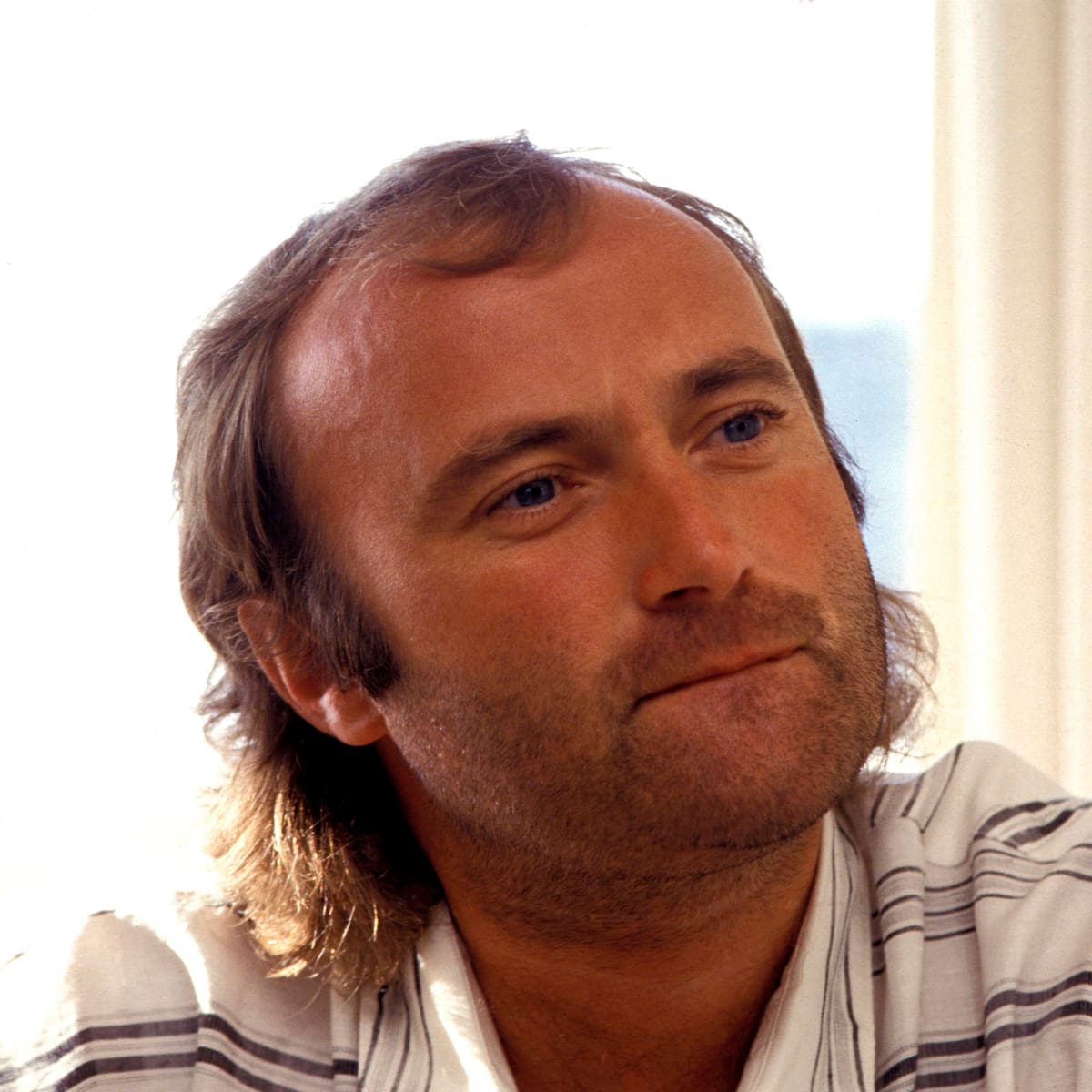 El berrinche de Phil Collins: Stevie Wonder le arrebató el Oscar “porque es ciego, negro y vive en Los Ángeles”