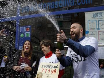 ¿QUÉ PROBABILIDAD HAY DE QUE TE TOQUE LA LOTERÍA DE NAVIDAD?