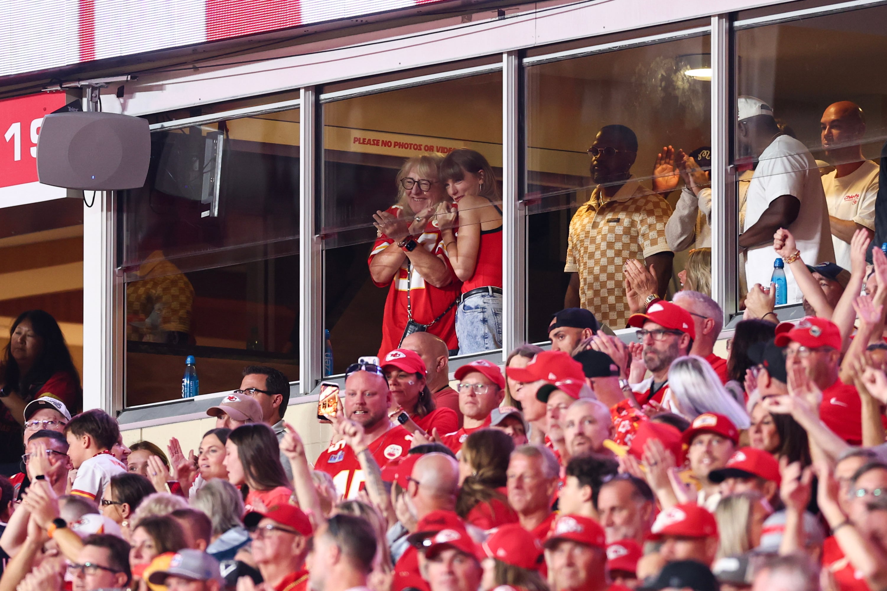 Taylor Swift en el partido de Indianapolis Colts v Kansas City Chiefs