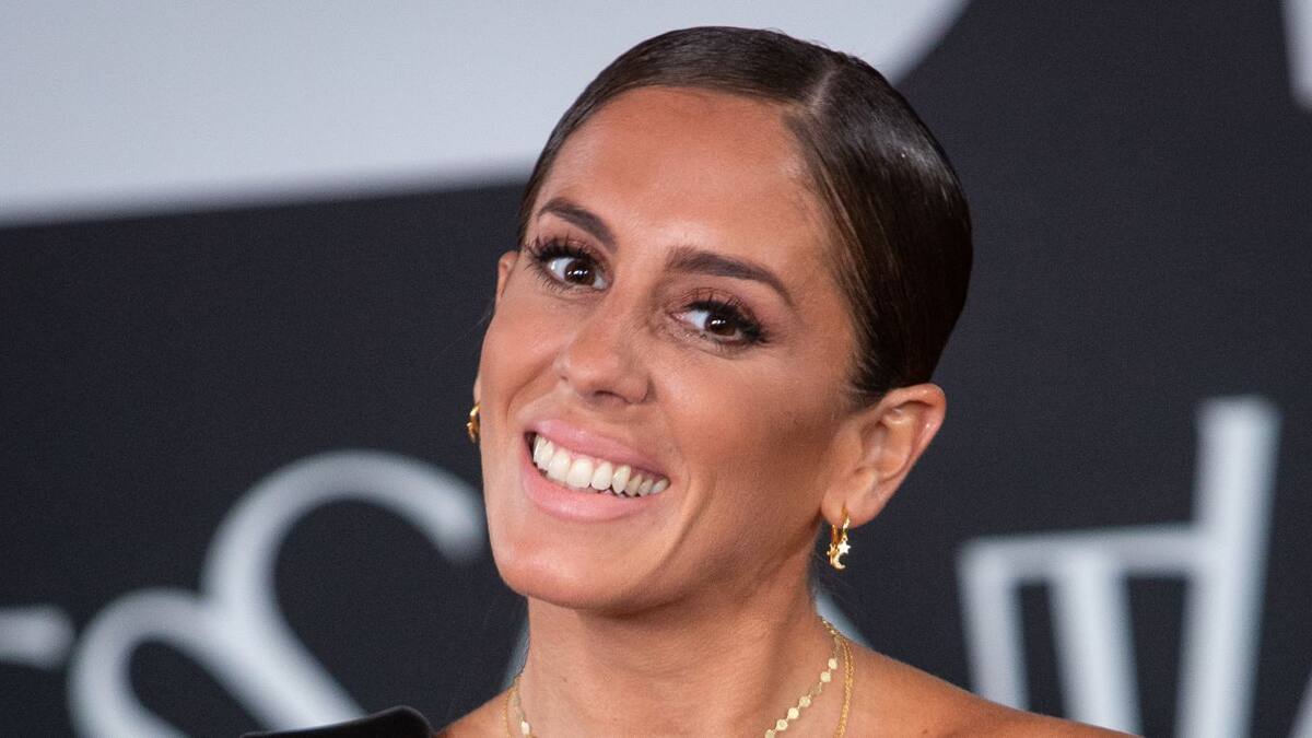 Anabel Pantoja anuncia, en topless, que será la primera concursante del nuevo reality de Mediaset