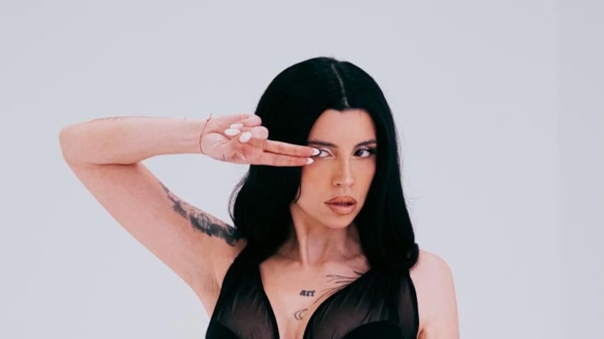 Naiara recupera un clásico de Las Grecas en su nuevo single 'Celos', el primer adelanto de 'La Española'