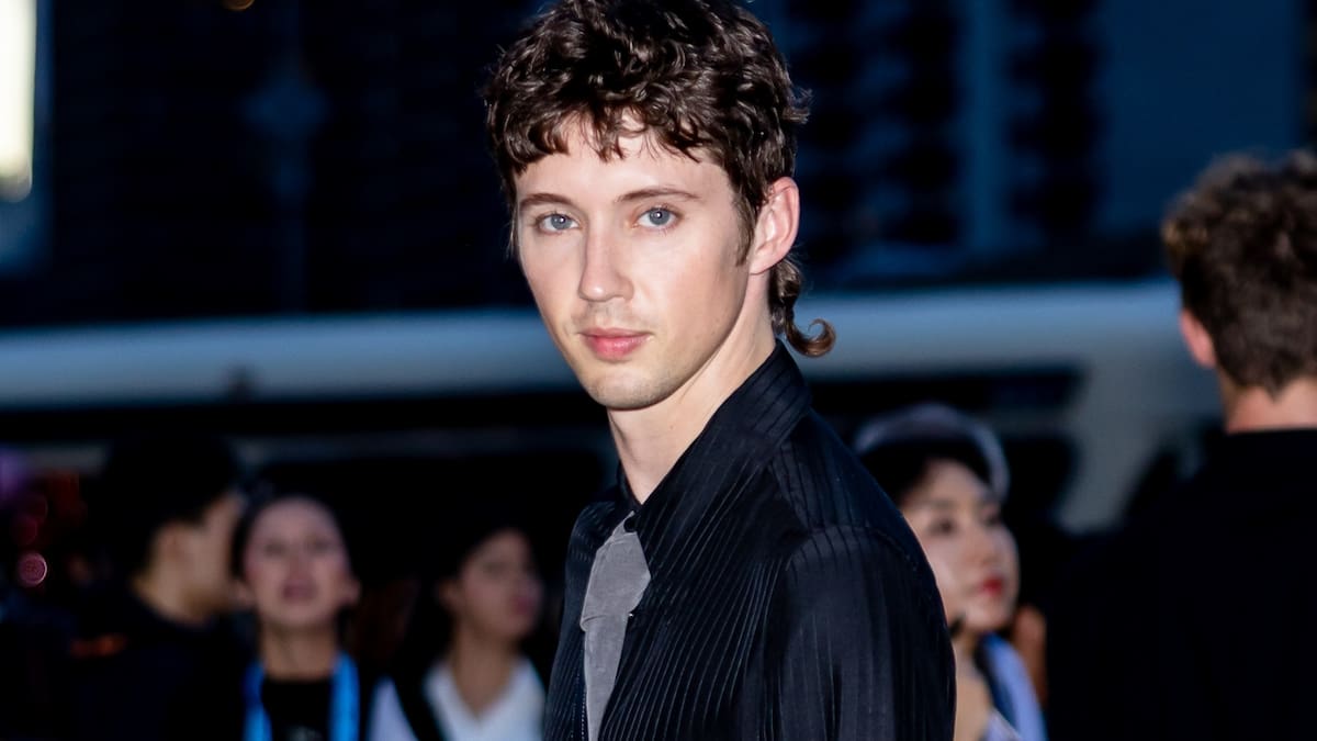 Troye Sivan desvela el tracklist de su disco 'She's The Best', con colaboración junto a Lily-Rose Depp