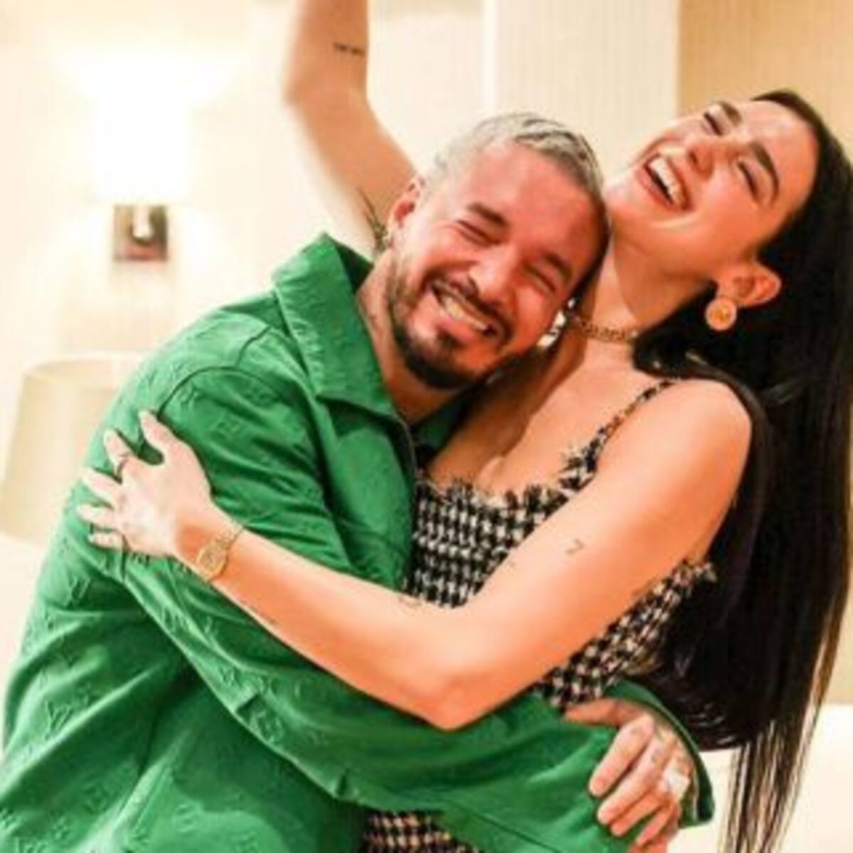 J Balvin y Dua Lipa se reencontraron en un festival