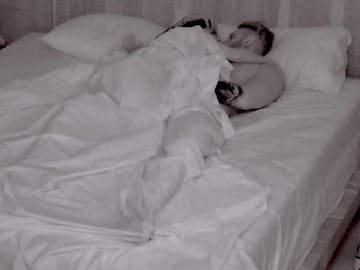 ...y llegó el edredoning a La isla de las tentaciones: “¡Qué salvajada, tío!”