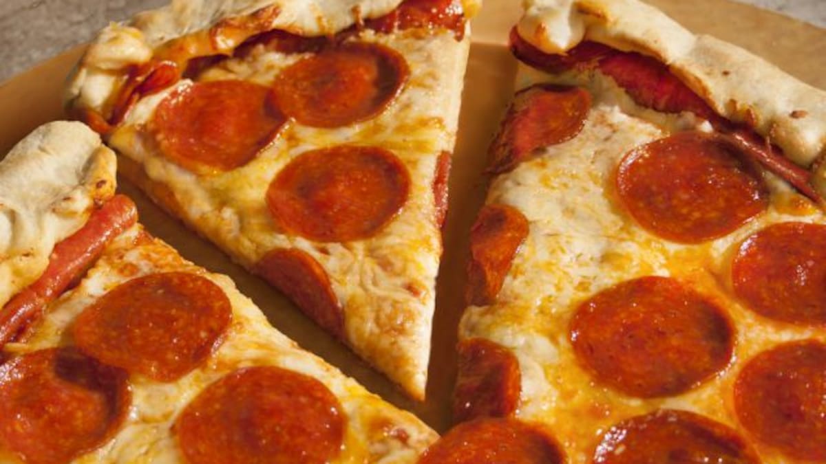 Empresa busca mujeres que quieran ganar $6000 por comer pizza y pasta