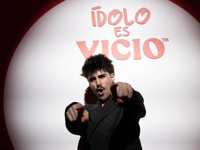 Por segundo año consecutivo, Vicio, la marca de hamburguesas que tiene un sello tan personal, se encargó de esta velada en rojo y negro que abrió con una actuación de Bluetoothgirl, estilista y diseñadora que emplea materiales básicos para crear obras de arte. Martin no se lo quiso perder.