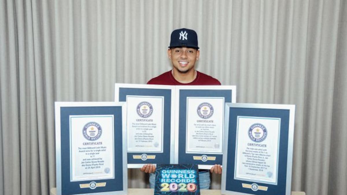Ozuna recibe cuatro títulos de Récord Guinness por sus logros musicales