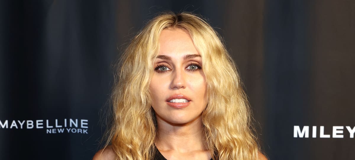 Miley Cyrus en el lanzamiento de 'Bass Persuades' en Los Ángeles