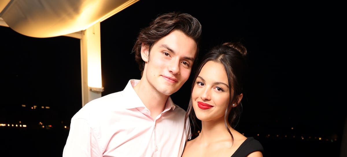 Louis Partridge y Olivia Rodrigo en el Festival de cine de Venecia, agosto de 2024.