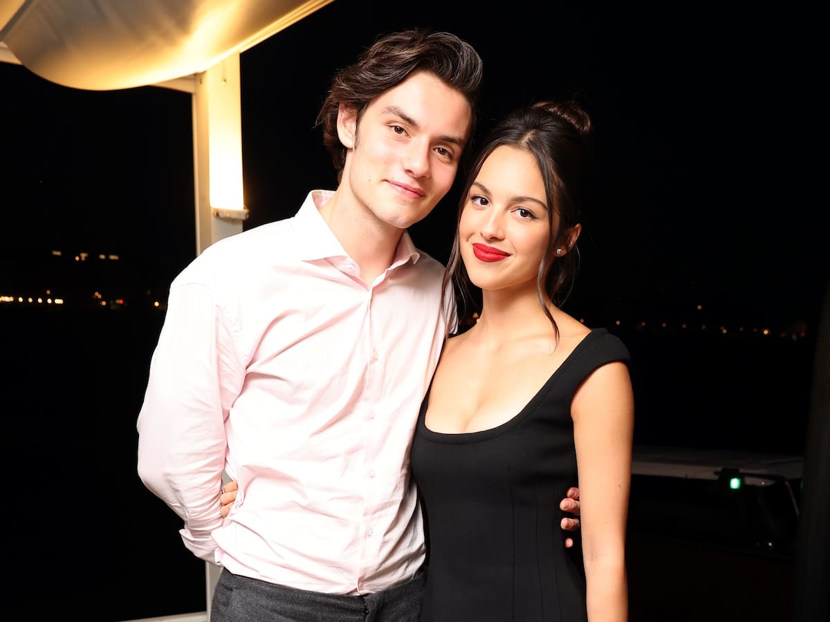 Todas las indirectas de Olivia Rodrigo a Louis Partridge en 'Drop Dead': ¿Por qué ha rodado el vídeoclip en Versalles?