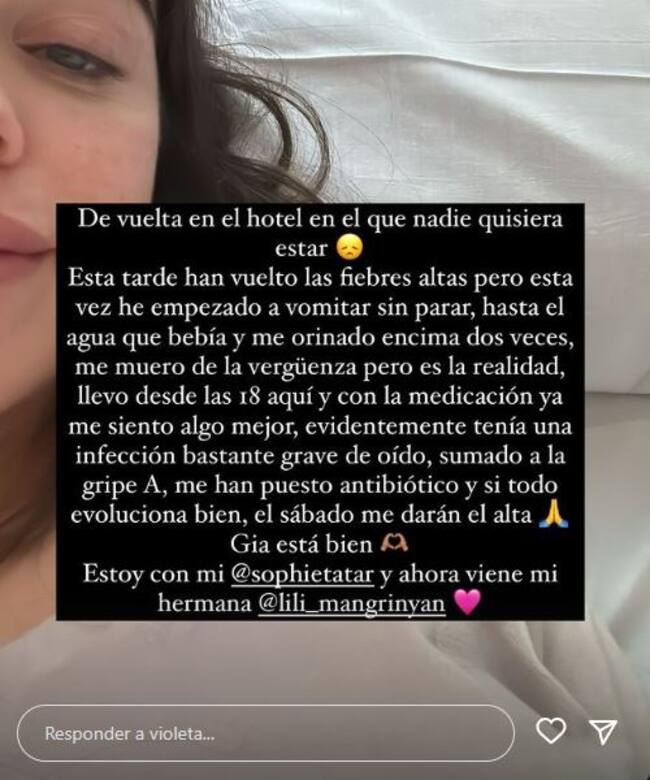 Storie de Violeta Mangriñán explicando su estado de salud tras su segundo ingreso en dos días.